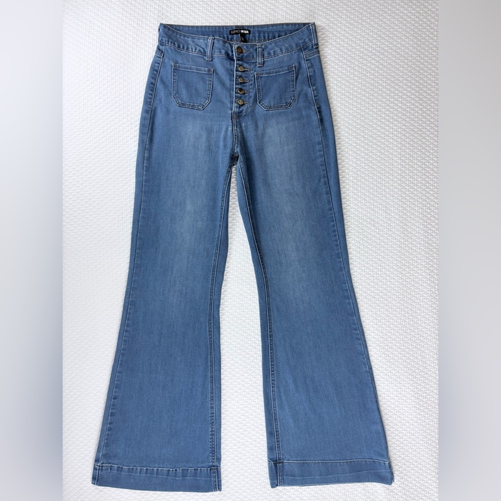 Fashion Nova Button-Front High-Rise Flare Jeans - Size 27 or 5